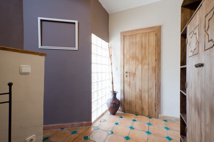 Room 19 of 51