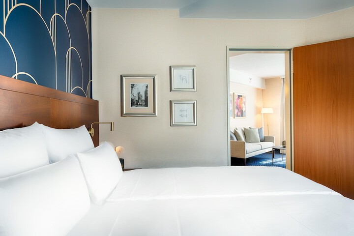 Room 46 of 116