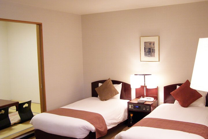 Room 9 of 41