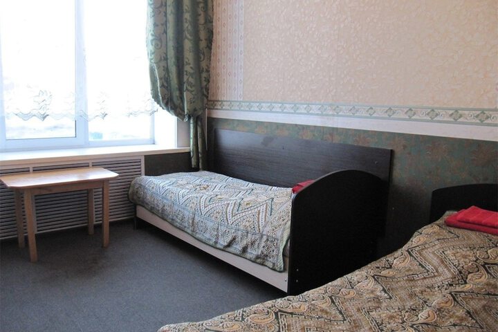 Room 3 of 44
