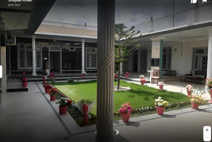 Sharja Hotel & Restaurant