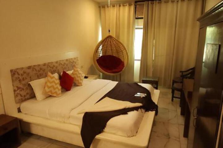 RoyalVilla