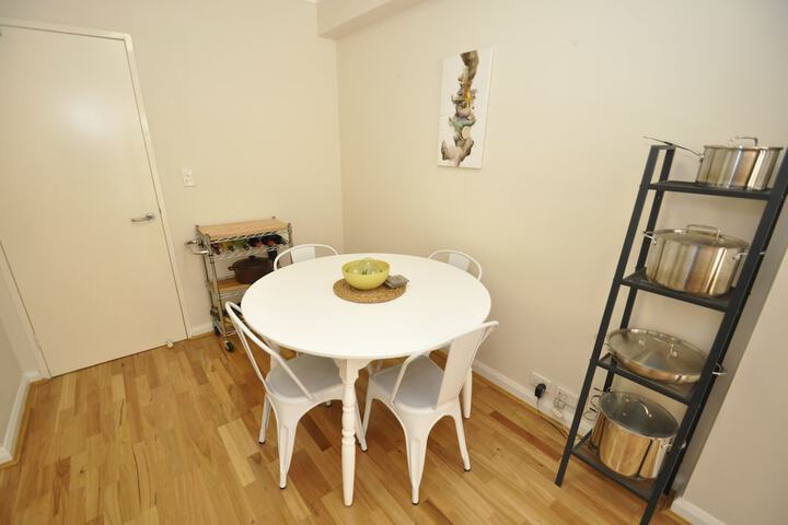 Room 12 of 37