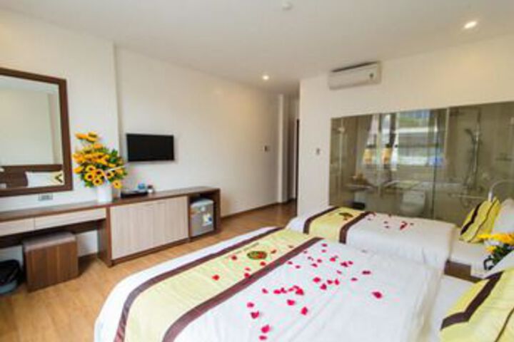 Room 17 of 21
