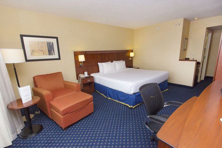 Room 4 of 67