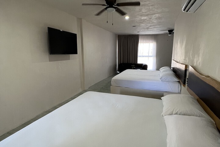 Room 67 of 147