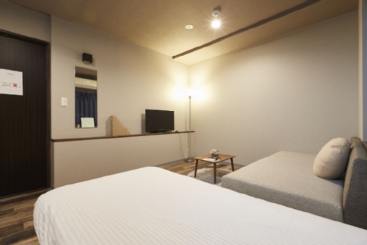 Room 95 of 288