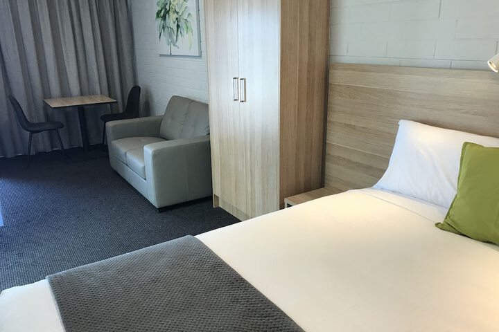 Room 11 of 65