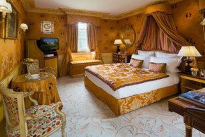Room 19 of 62
