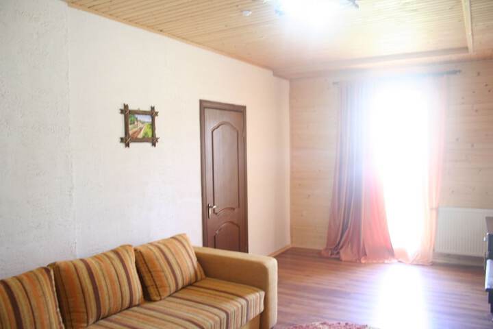 Room 15 of 37