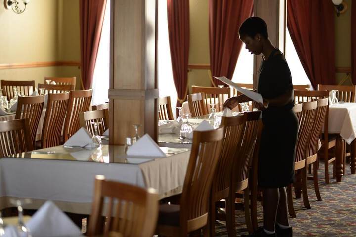 Dining 42 of 59