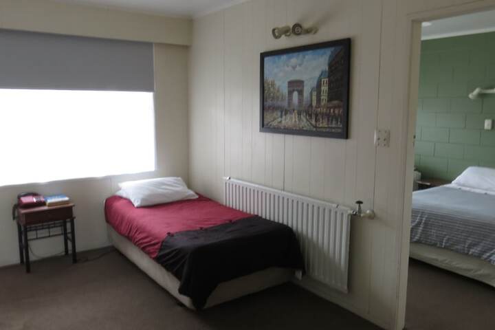 Room 18 of 33