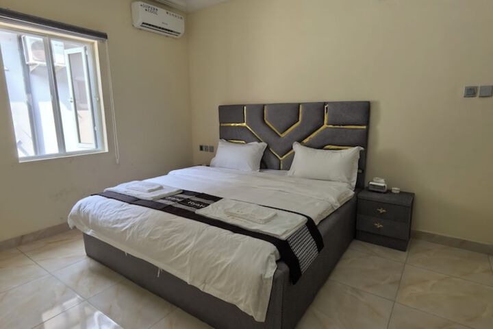Room 9 of 45