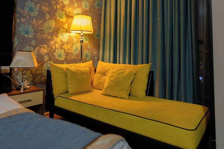 Room 15 of 60