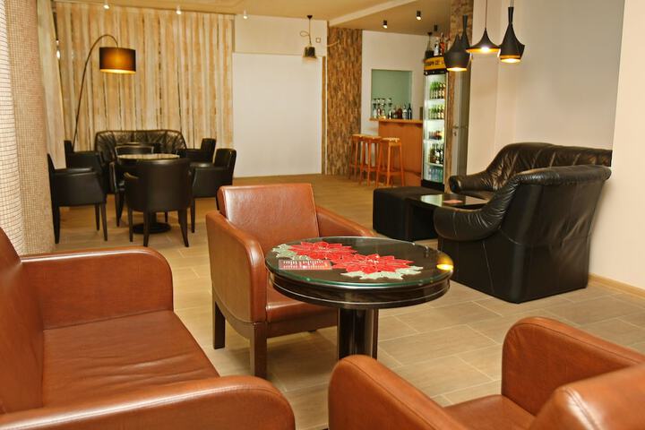Hotel 2 of 64