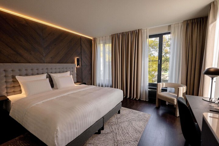 Hotel 247 of 253