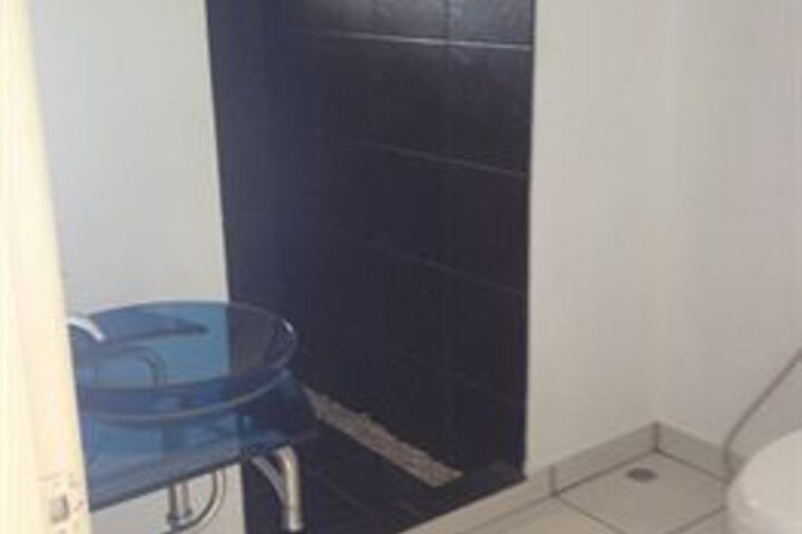 Room 3 of 44