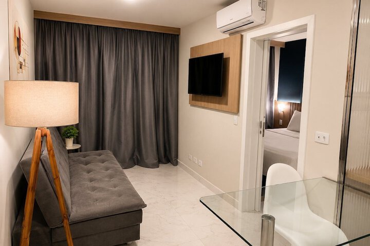 Room 5 of 48