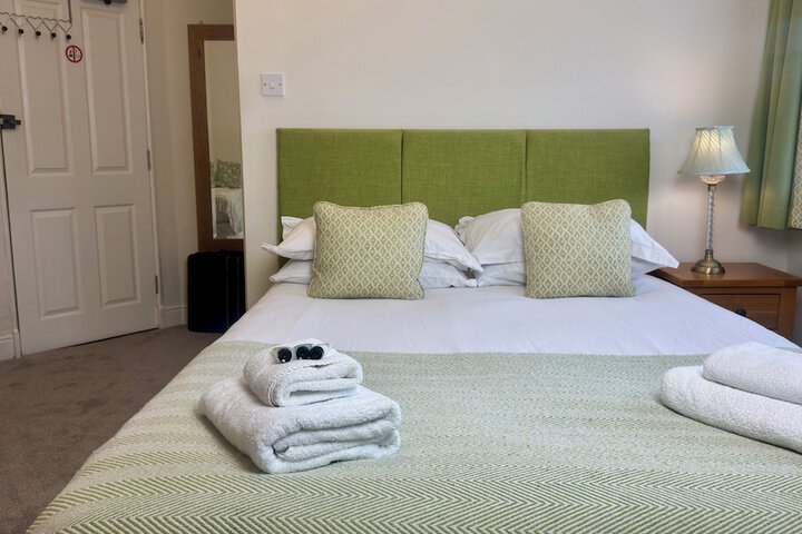 Room 8 of 24