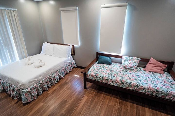Room 5 of 37