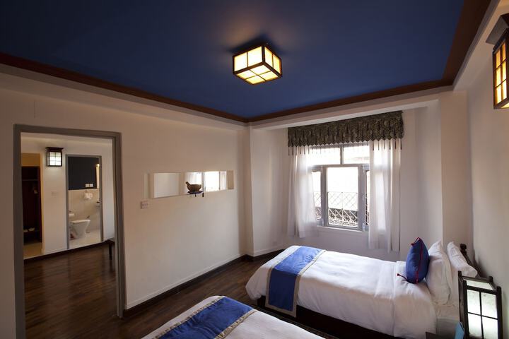 Room 15 of 82