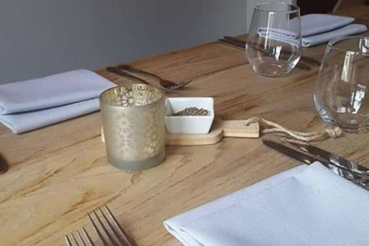 Dining 6 of 21