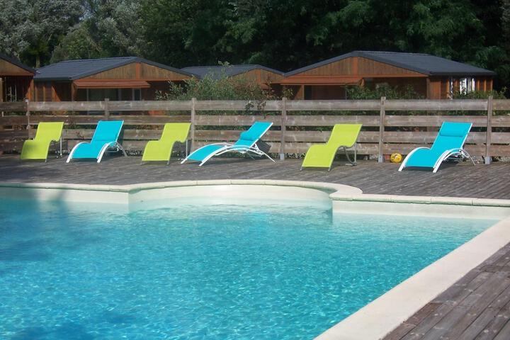 Pool 6 of 33