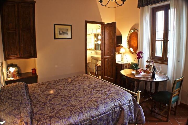 Room 21 of 112