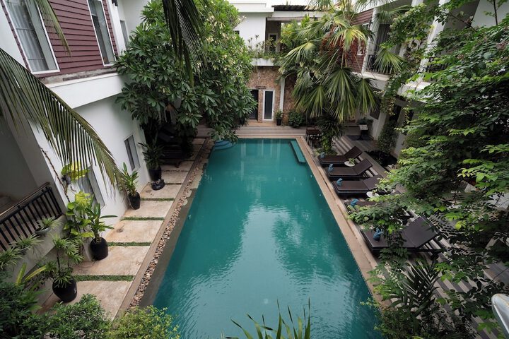 Pool 83 of 132