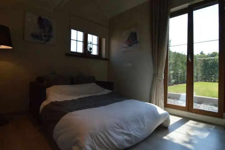 Room 3 of 14