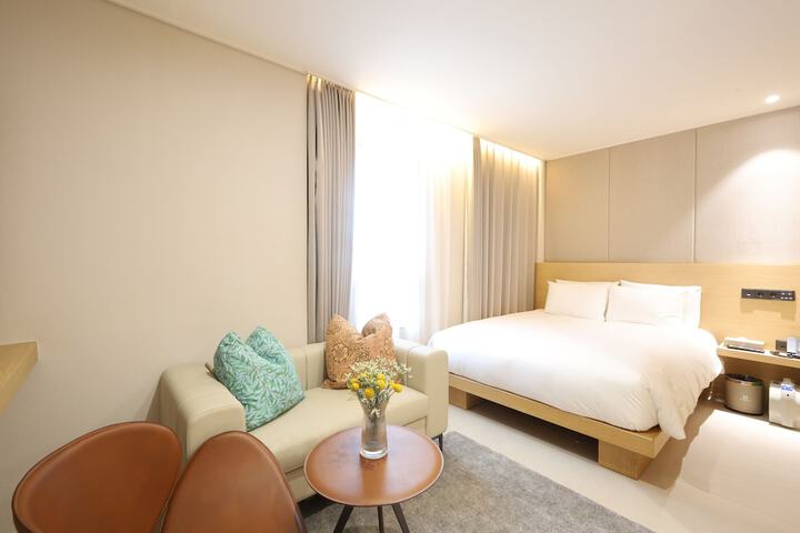 Room 48 of 75
