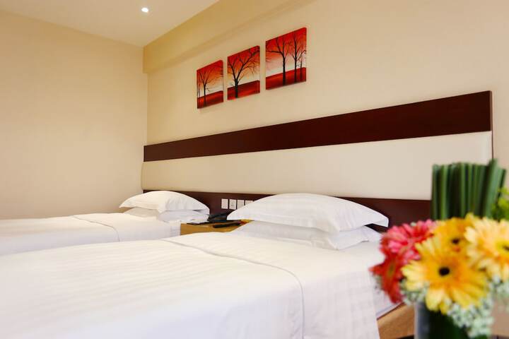 Room 20 of 38