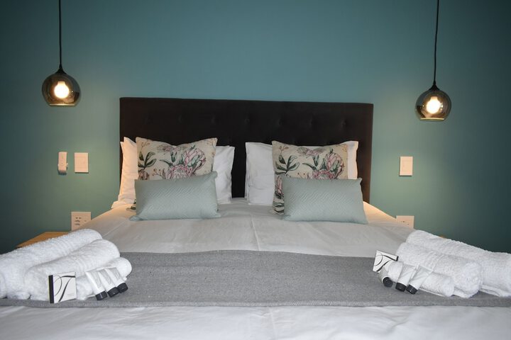 Room 4 of 42