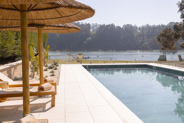 Pool 49 of 60