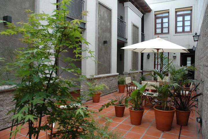 Hotel Exterior 46 of 51