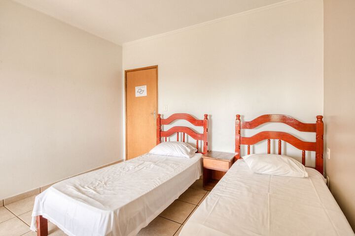 Room 6 of 20