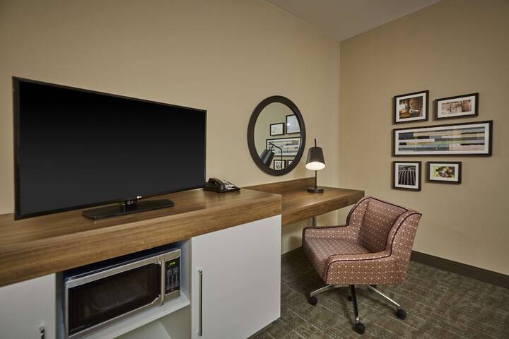 Room 7 of 34