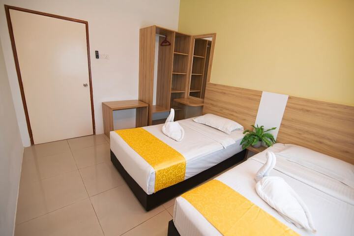 Room 9 of 44
