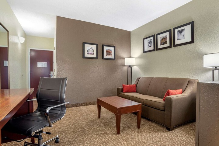 Room 18 of 61