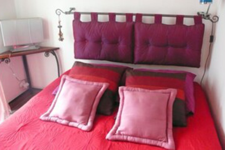 Room 18 of 25