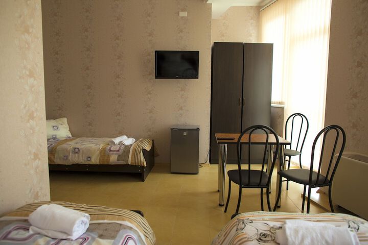 Room 17 of 37