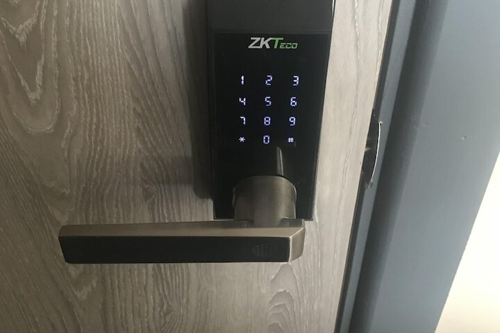 Room 6 of 23