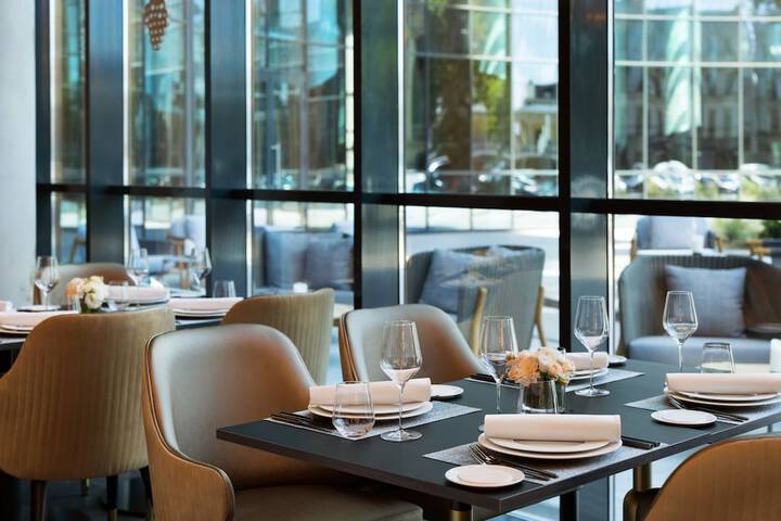 Dining 79 of 129