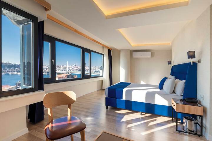 Room 27 of 54