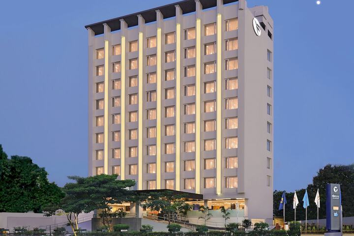 Exterior of Fortune Inn Promenade Vadodara - Member ITC Hotels Group