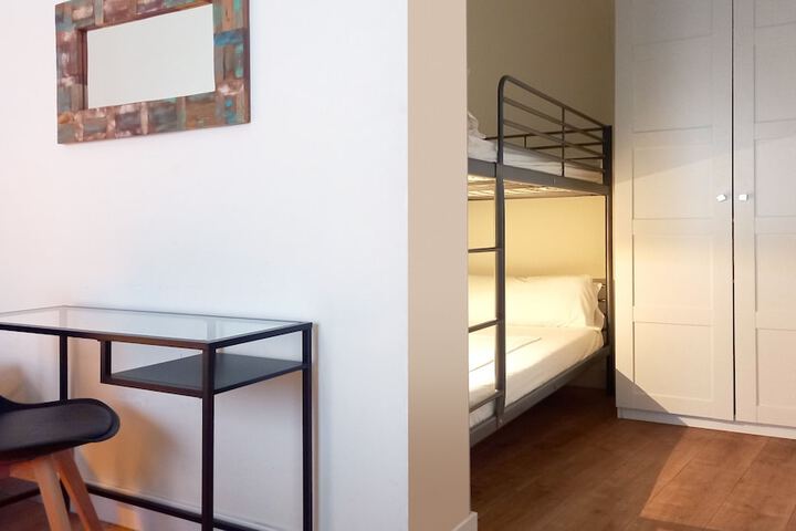 Room 11 of 39