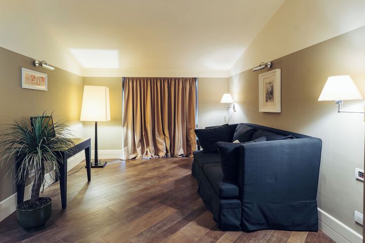 Room 21 of 111