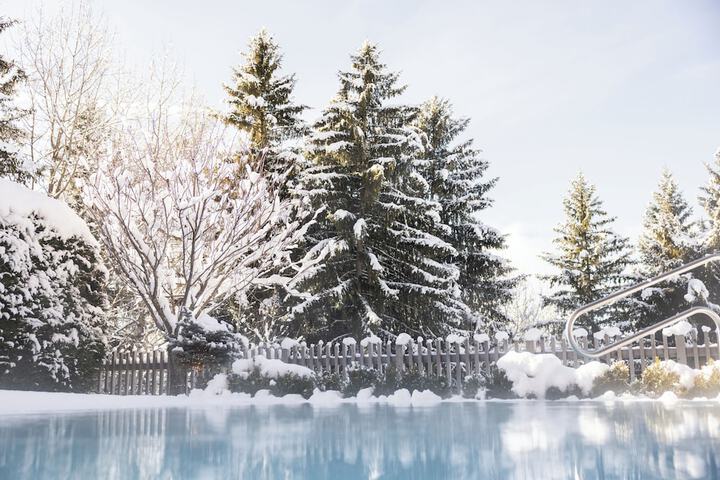 Pool 45 of 67
