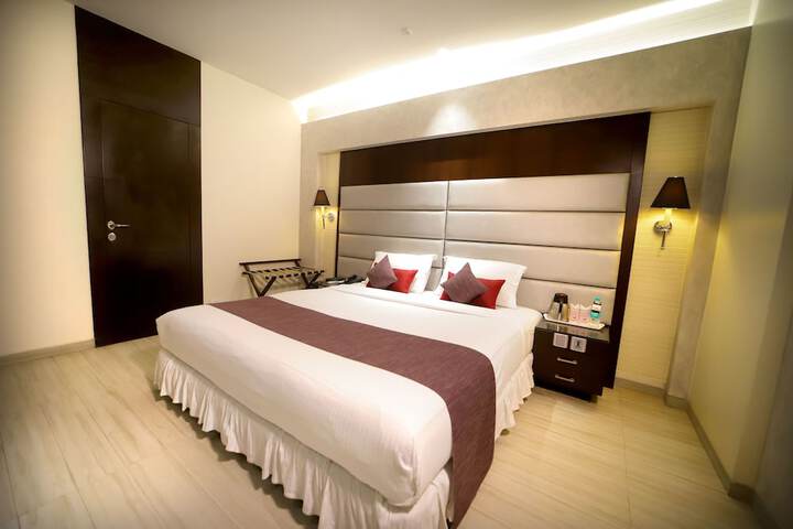 Room 15 of 65