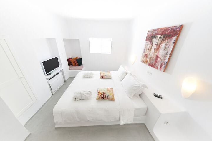 Room 7 of 92